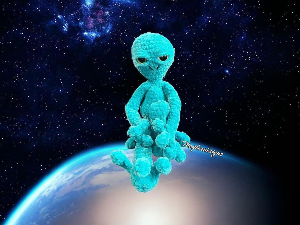 Walter the Chill Alien crochet pattern