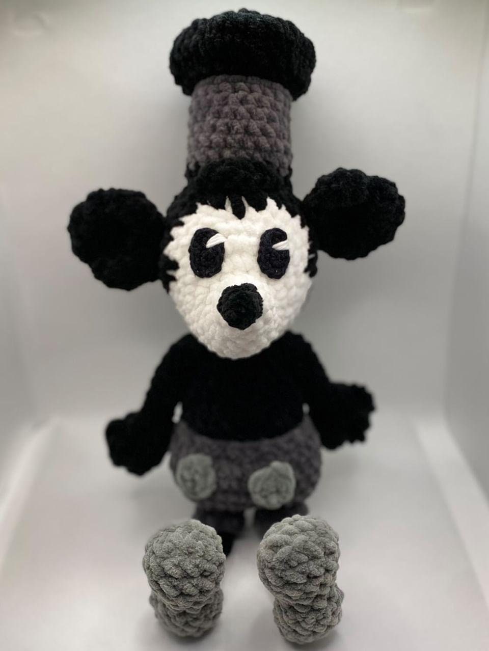 Captain Mouse crochet pattern