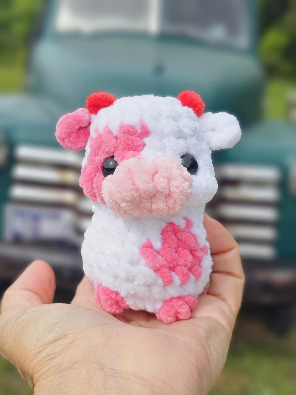 Moolissa the cow crochet pattern