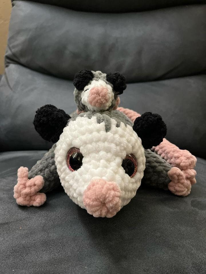 Roadkill Opossum crochet pattern