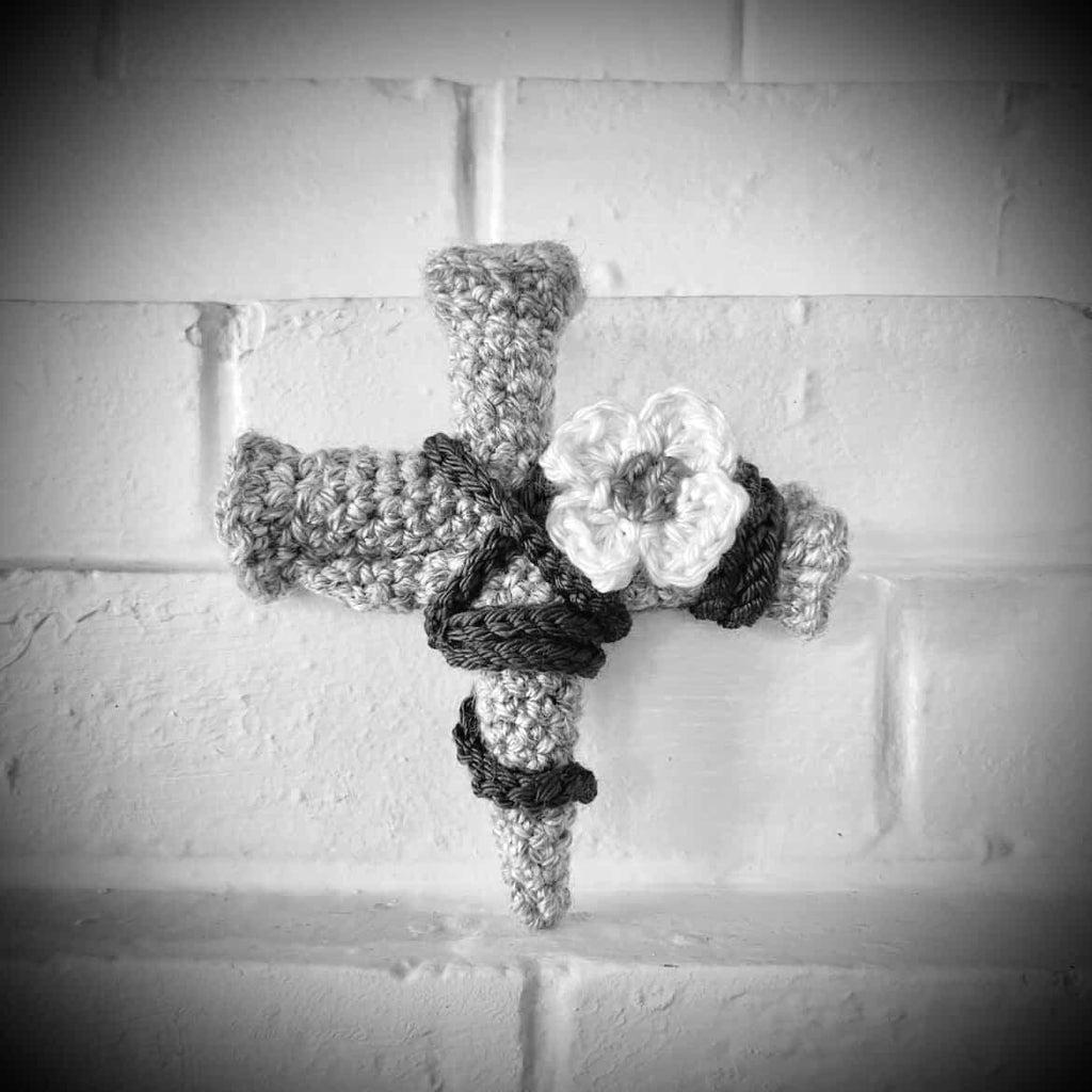 Crochet Crucifixion Cross crochet pattern