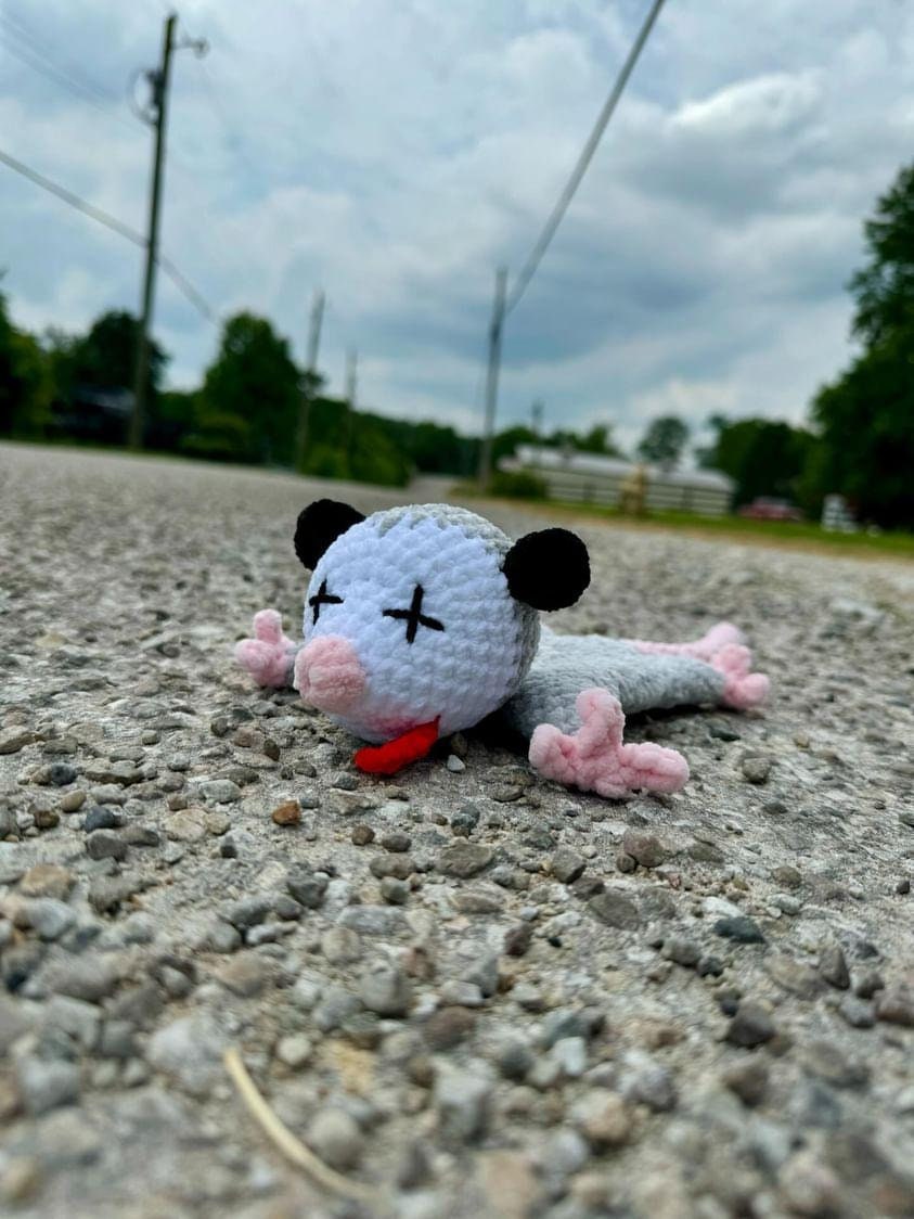 Roadkill Opossum crochet pattern