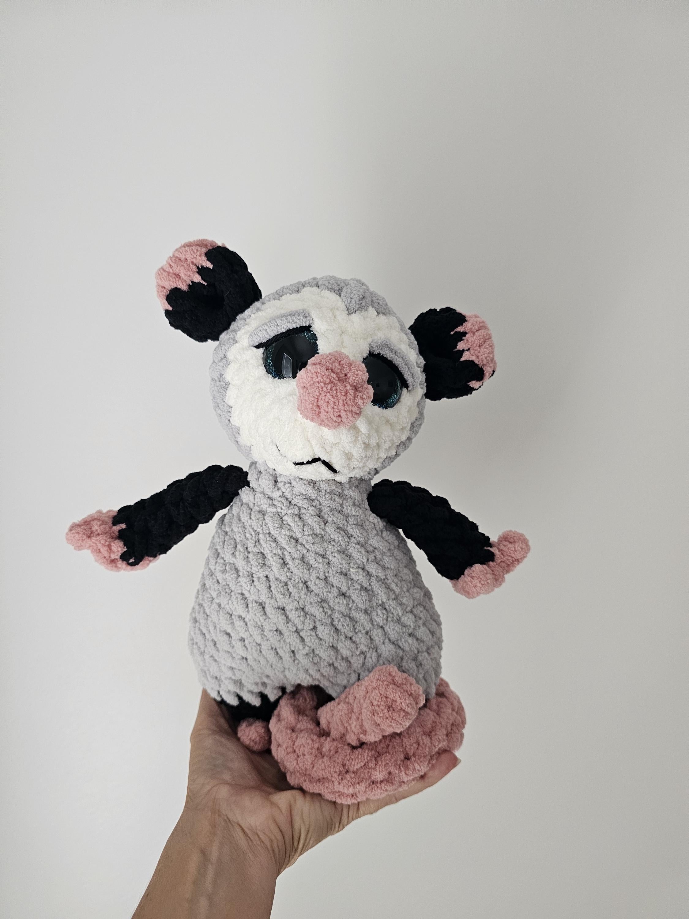 Petunia Possum crochet pattern